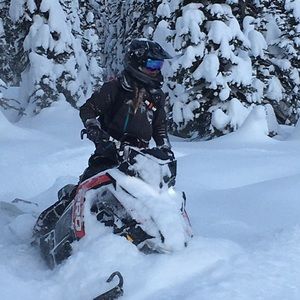 Meet your Posher, Alyssa